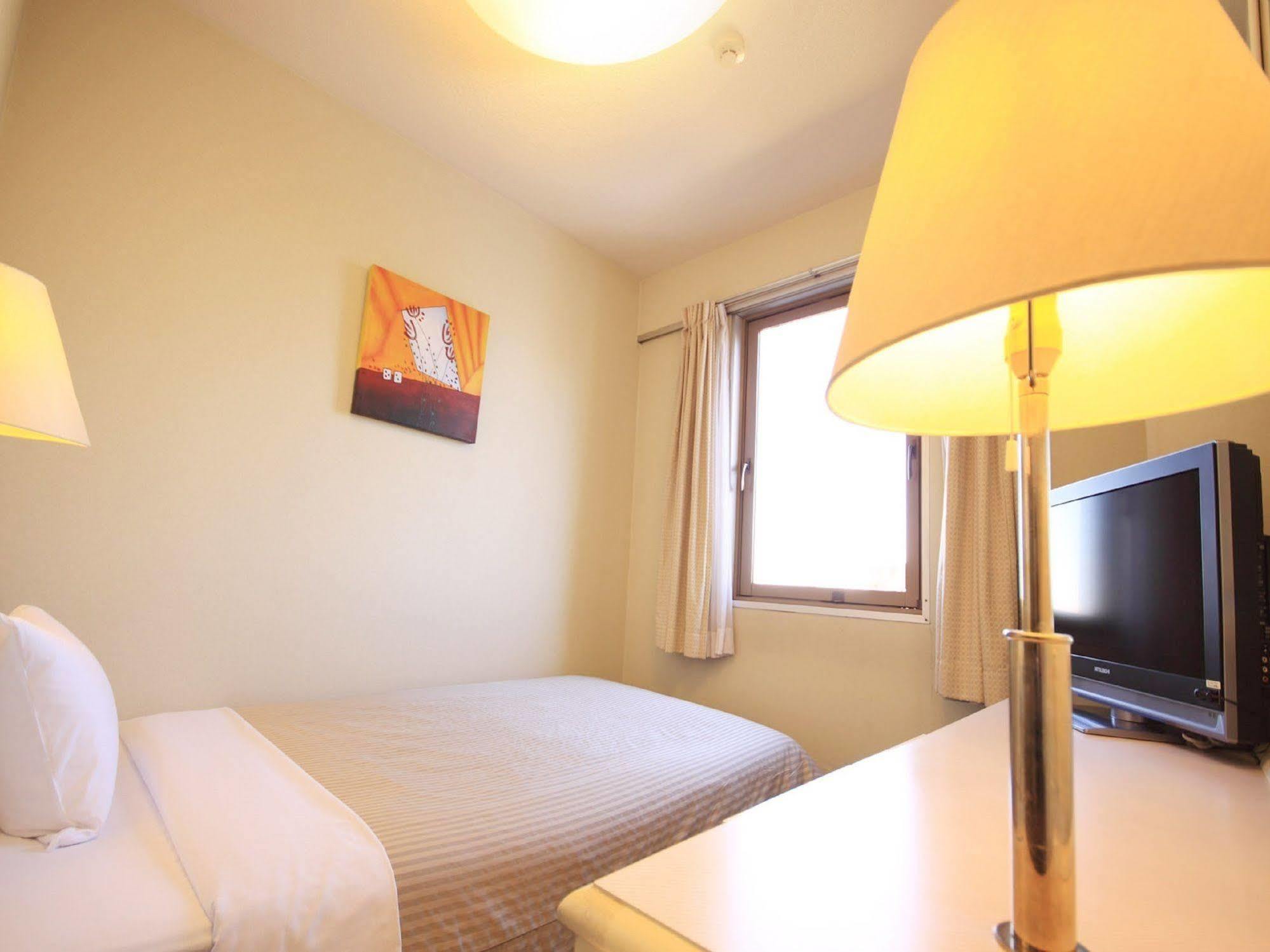 Hotel Route-Inn Kitamatsudo Ekimae Dış mekan fotoğraf